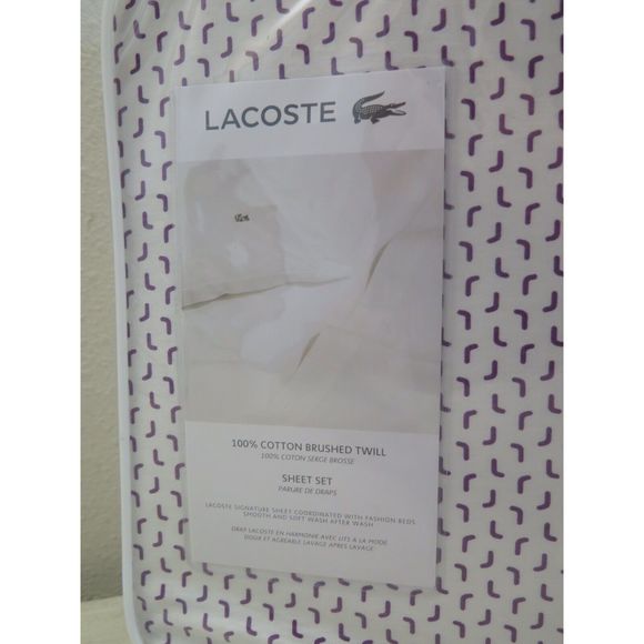 Lacoste QUEEN 100% Cotton White/Plum Boomerang Design Sheet Set $180 - Picture 3 of 7